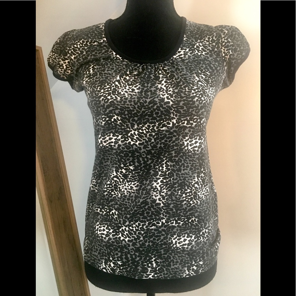 Black + White Leopard Print Top